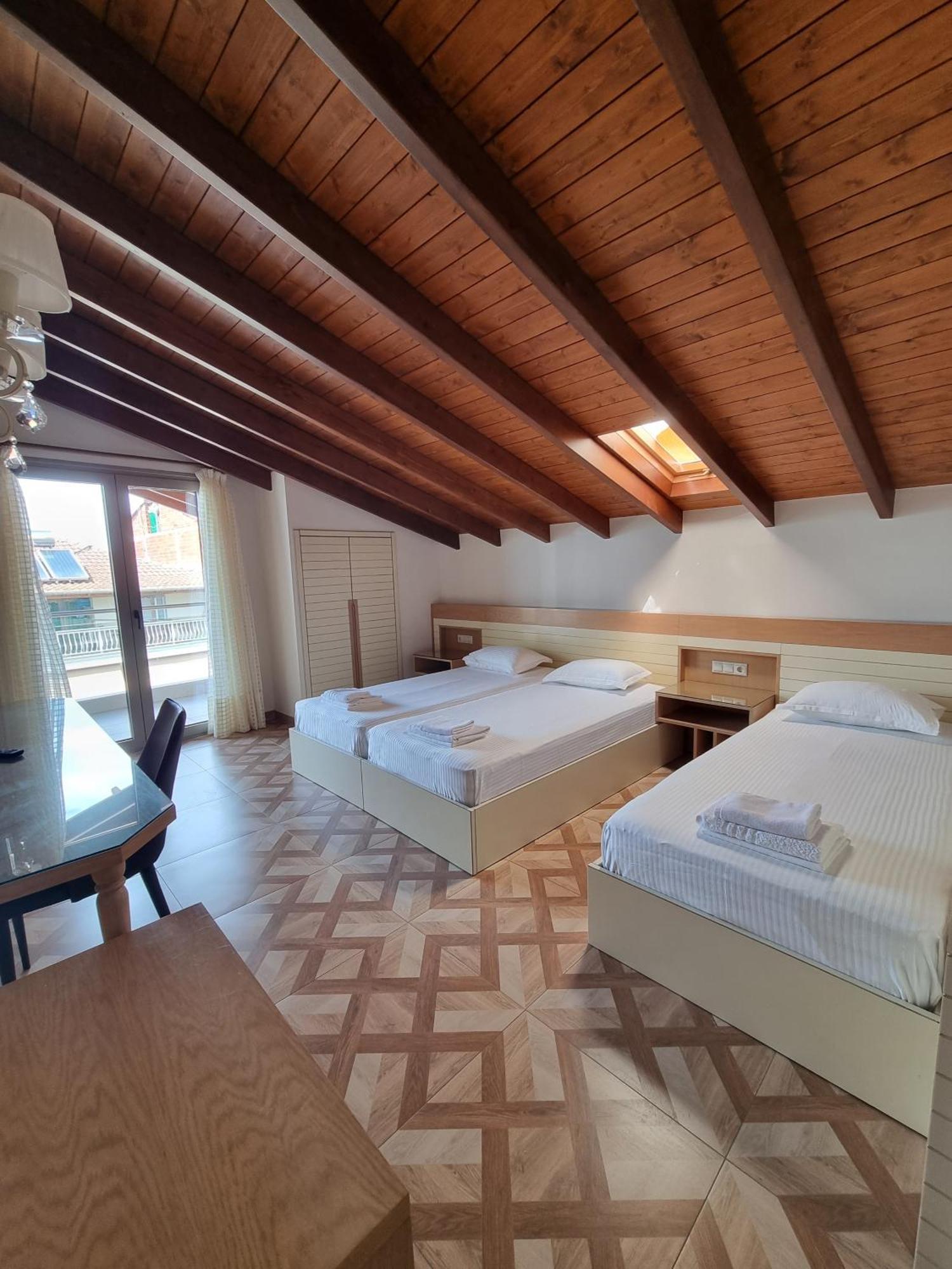 Sissy'S Boutique Apartments Paralía Eksteriør bilde