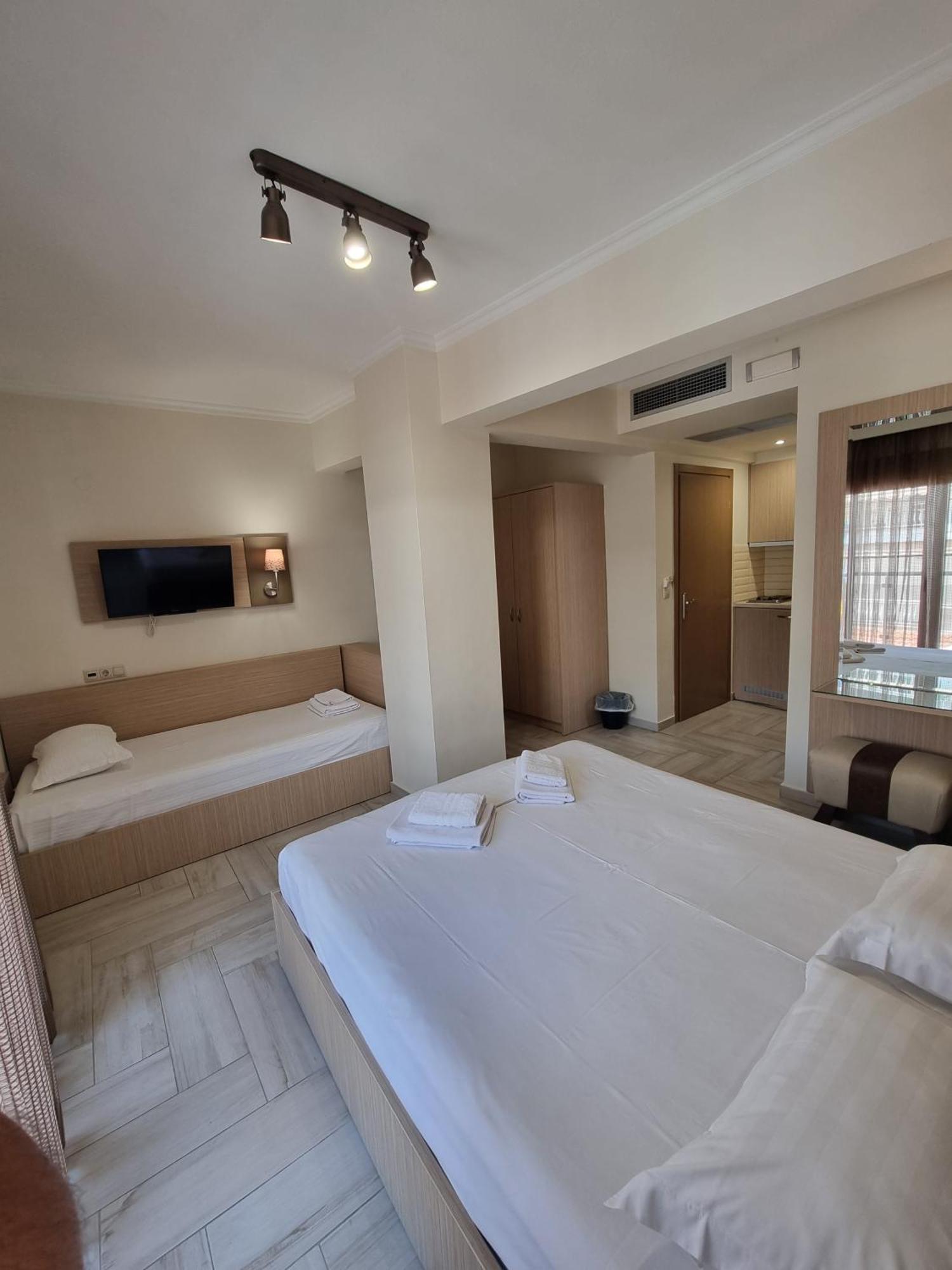 Sissy'S Boutique Apartments Paralía Eksteriør bilde